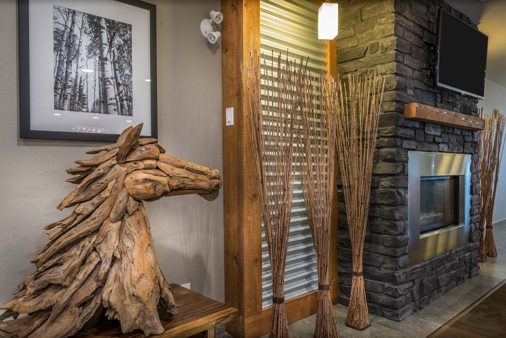 Timber Ridge Inn And Suites Fox Creek المظهر الخارجي الصورة