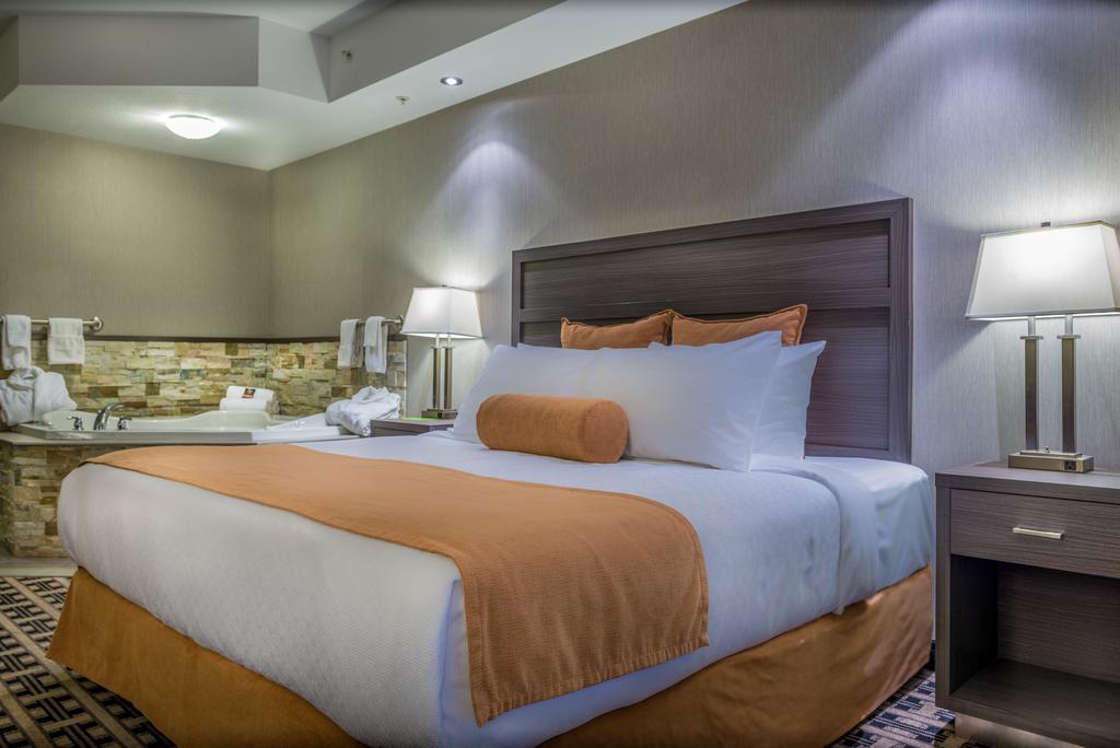 Timber Ridge Inn And Suites Fox Creek الغرفة الصورة
